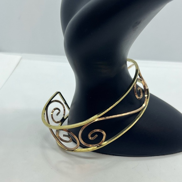 Harper 1/20 12k gold filled filigree open scroll cuff bracelet two tone gold - Picture 13 of 16